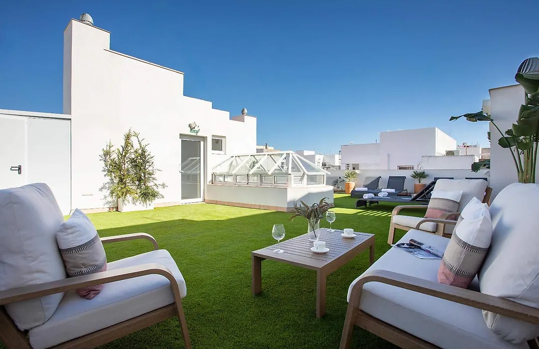 Genteel Home Patrocinio Cádiz-1